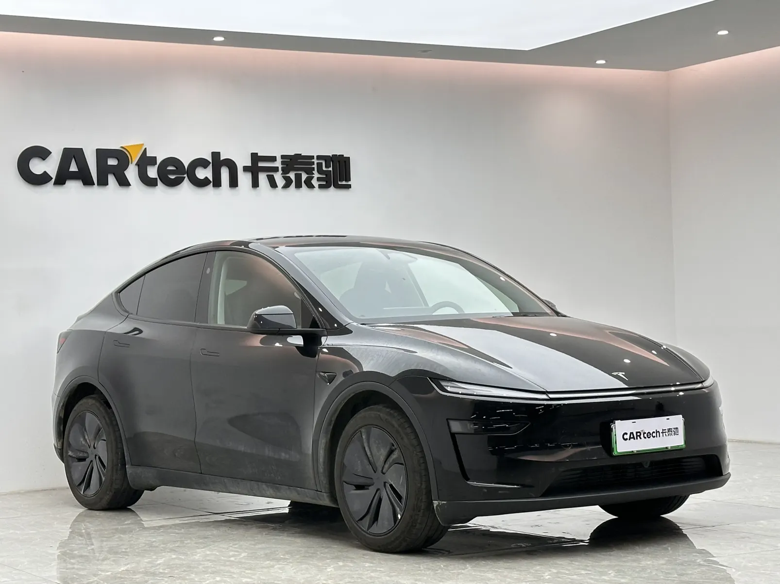 Tesla Model Y, 2025 6