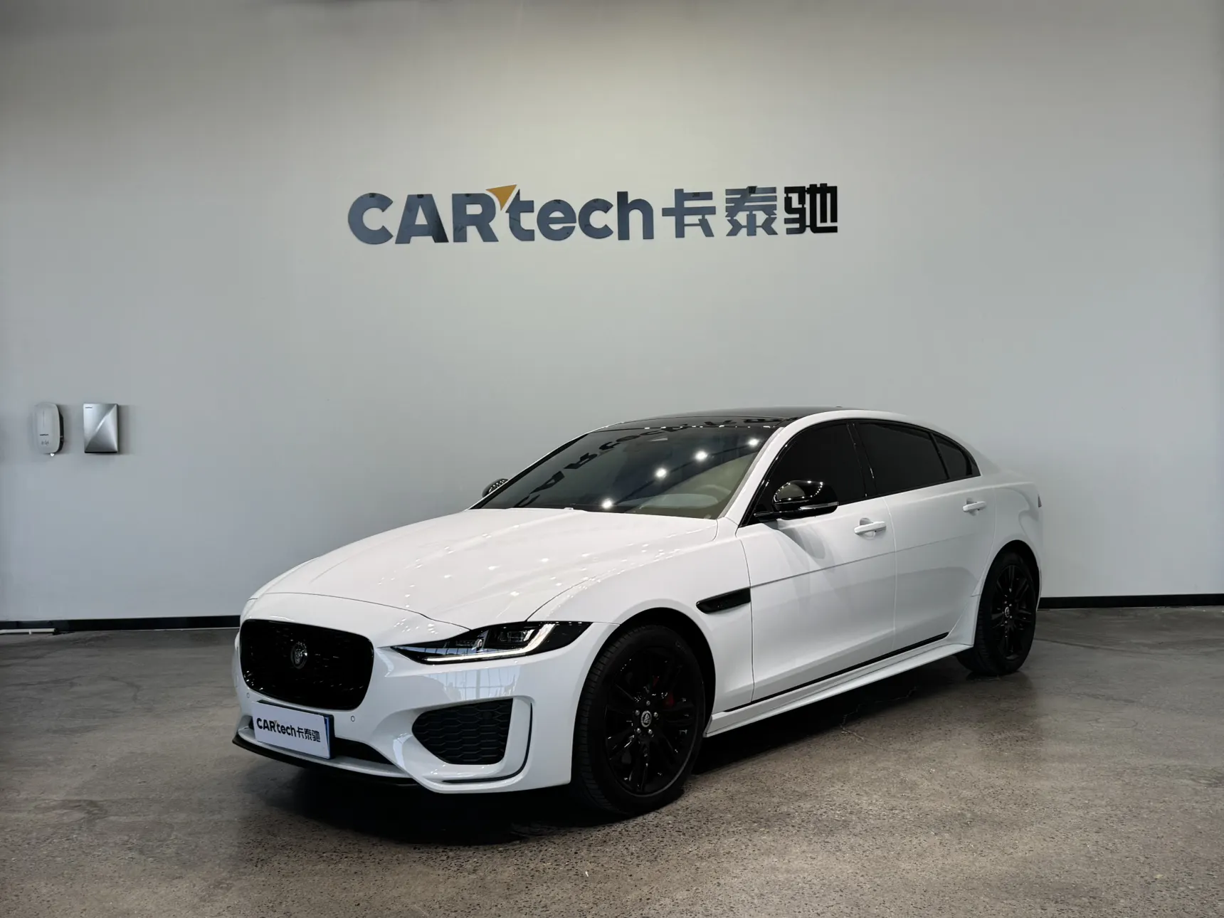Jaguar XEL