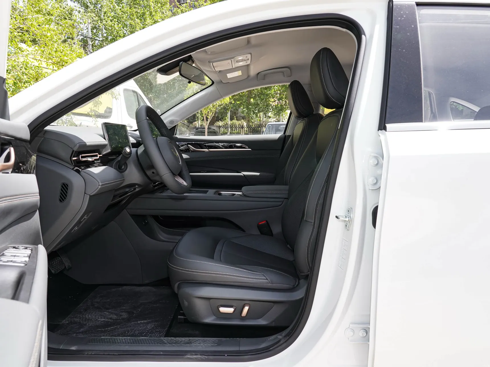 Wuling Starlight, 2026 19