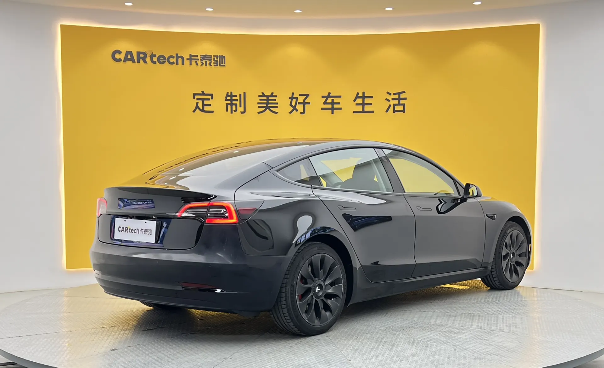 Tesla Model 3, 2021 4