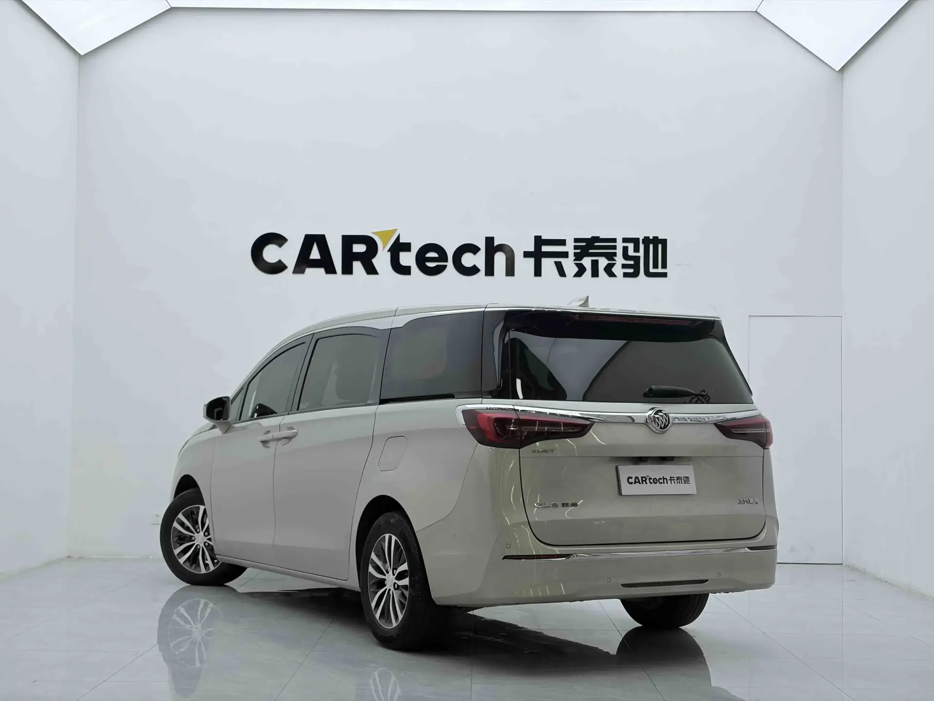 Buick GL8, 2021 6