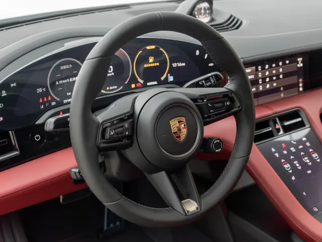 Porsche Taycan