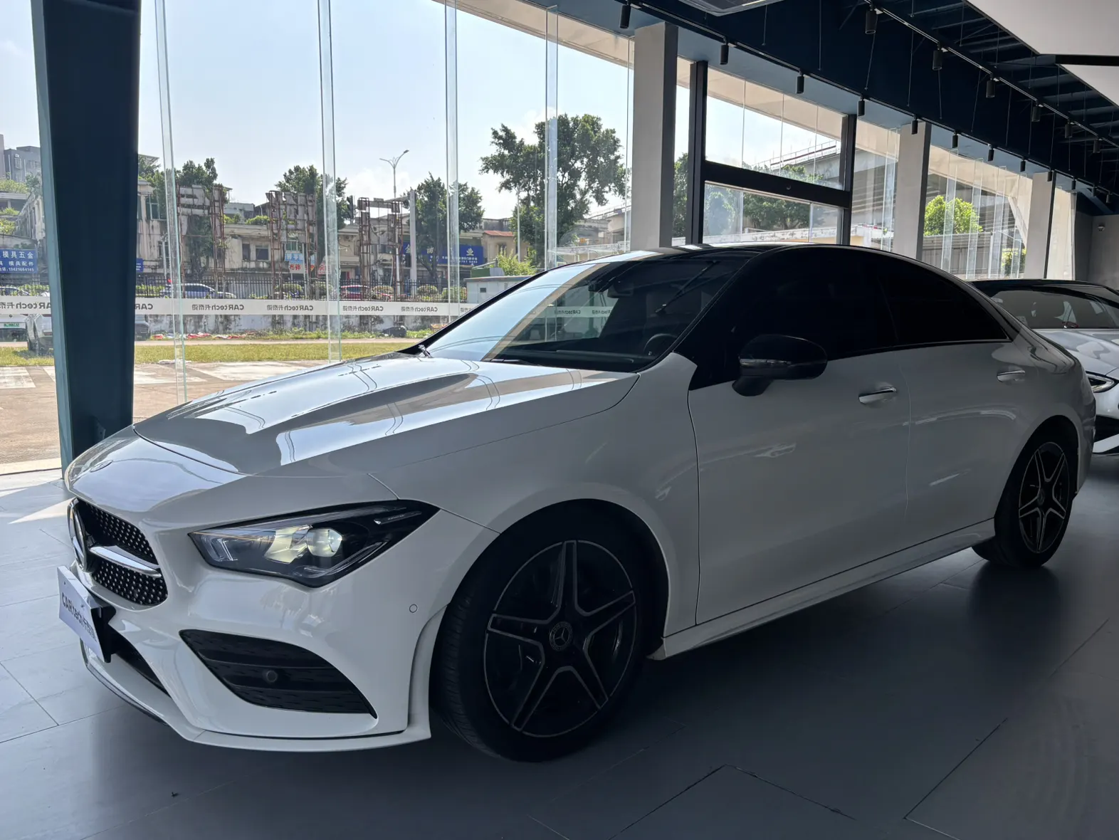 Mercedes-Benz CLA 260 4MATIC